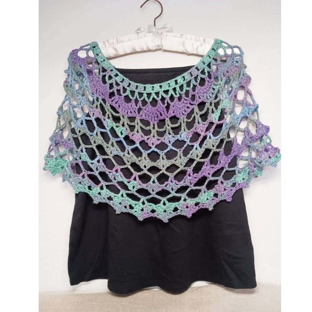 Crochet cotton lacy cape/shawl, Hand crocheted